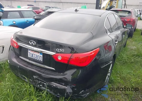 2016 Infiniti Q50 2.0T Base z USA, uszkodzony, nr VIN JN1CV7AP5GM200896